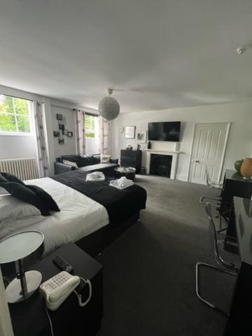 Antrobus Hotel Amesbury Zewnętrze zdjęcie