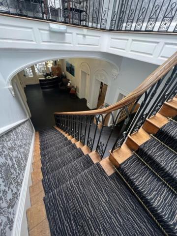 Antrobus Hotel Amesbury Zewnętrze zdjęcie