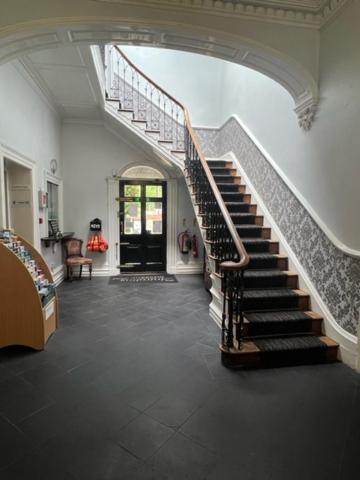 Antrobus Hotel Amesbury Zewnętrze zdjęcie